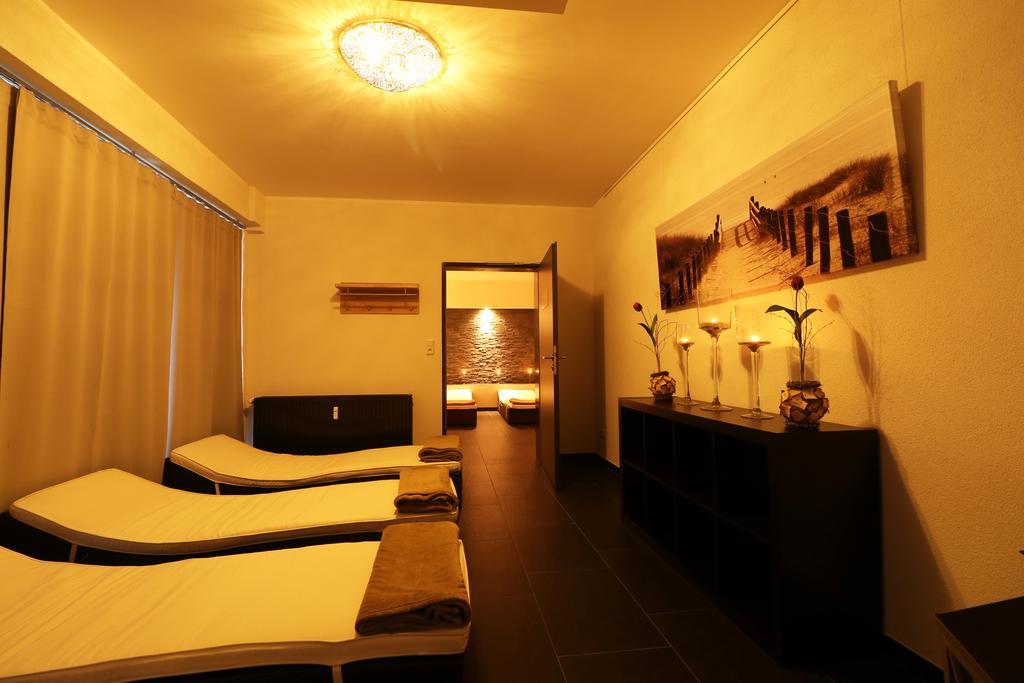 Hotel Central Zeven Luaran gambar