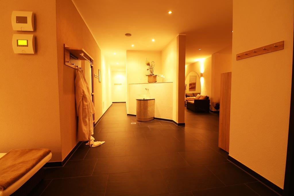 Hotel Central Zeven Luaran gambar