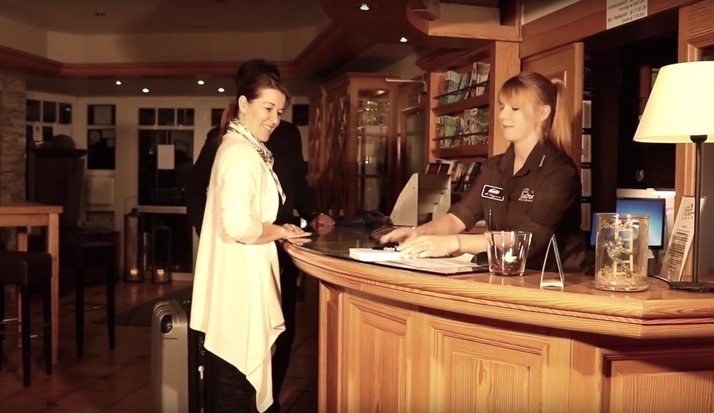 Hotel Central Zeven Luaran gambar