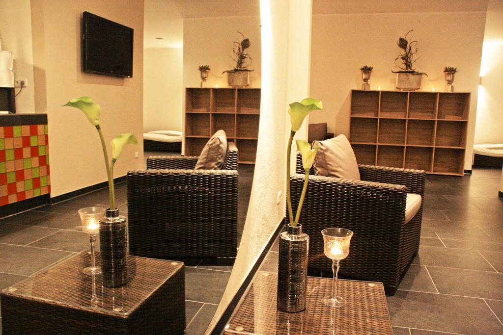 Hotel Central Zeven Luaran gambar